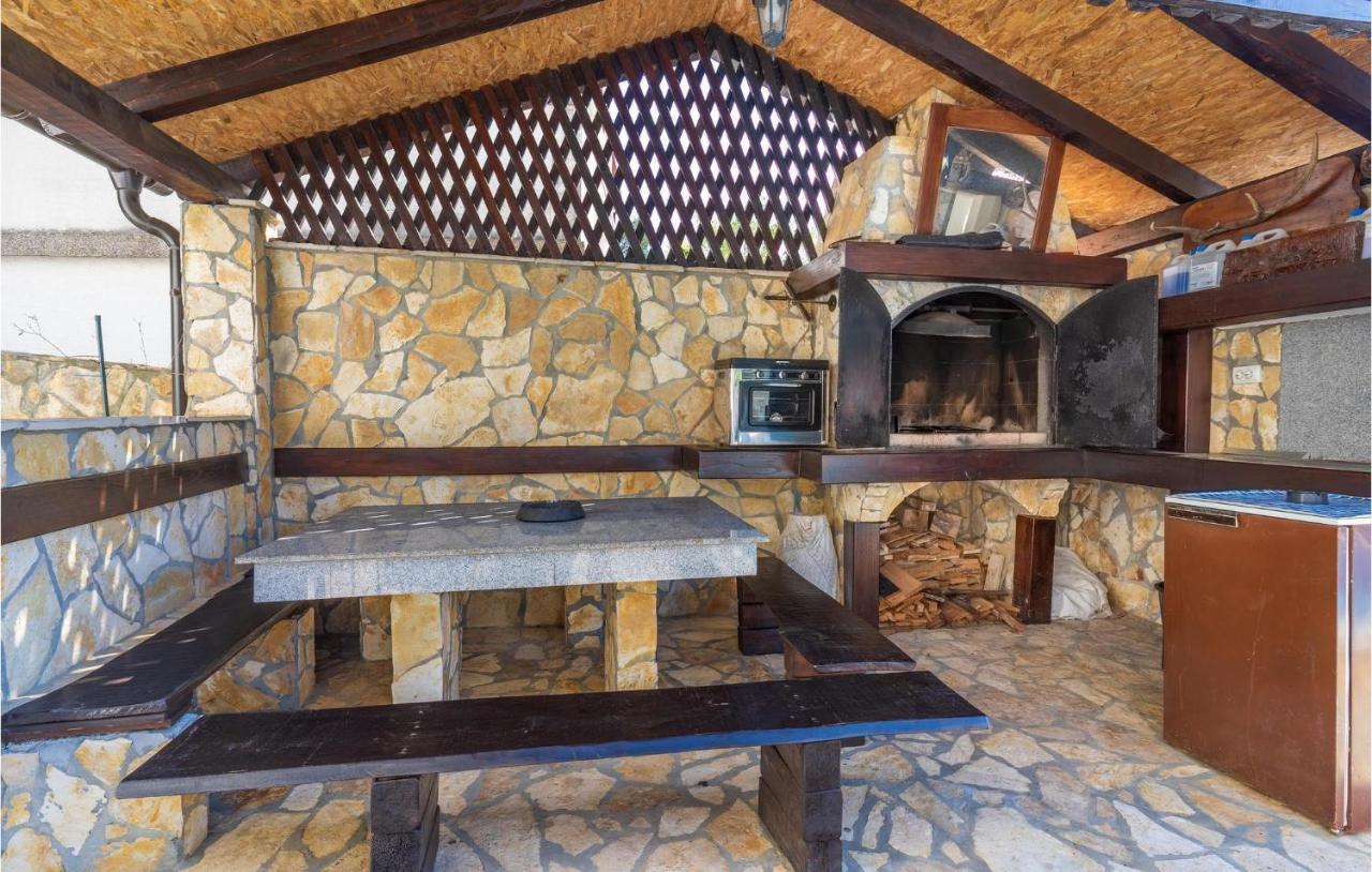 Cozy Apartment In Krk With Kitchen Krk Town Exterior photo